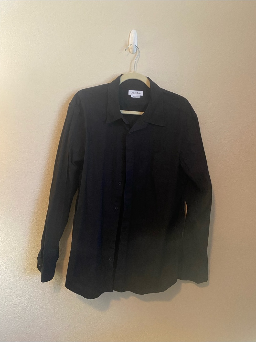 Calvin Klein Men’s Black Long-Sleeve Button-Up Dress Shirt